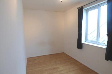 8 Mylford Hse, Irlam, M44 5XD photo 4