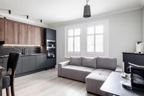 Northfields Avenue-5.jpg