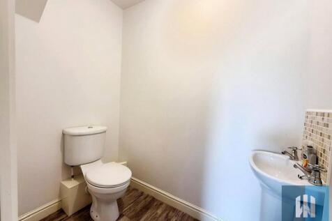 Bank Mews, Mirfield, WF14 photo 5
