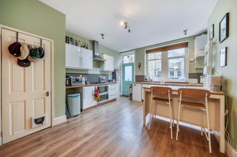 Kitchen 1