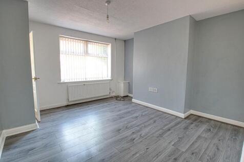 Borough Avenue, Swinton, M27 photo 3