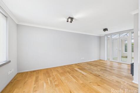 Sitting/Dining Room