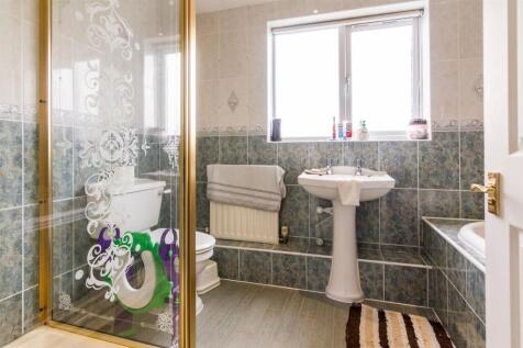 Family Bath/shower room