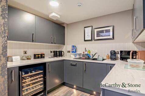 8705707-interior02-800.jpg