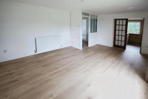 Laburnum Road, G67 photo 3