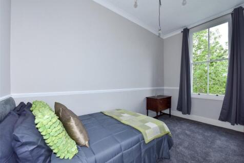 Lansdown Road, Cheltenham, Gloucestershire, GL51 photo 4