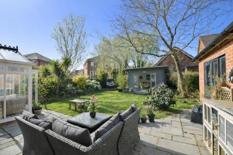 Rear Garden Main.jpg