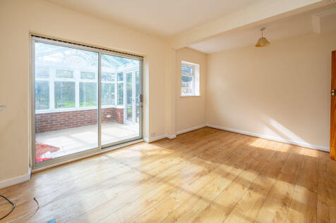 The Crescent, Tettenhall Wood photo 4