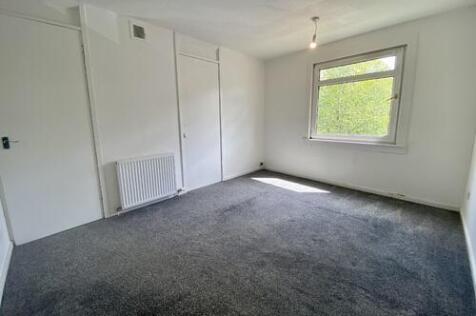 Troon Court, East Kilbride , G75 photo 3