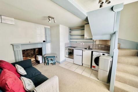 Living Room/Kitchen