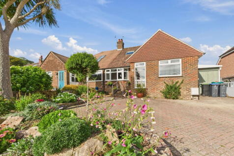 Worthing, BN14 - property photo