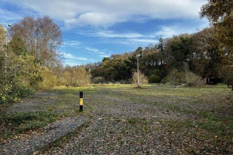 Top Car Park / Storage Yard