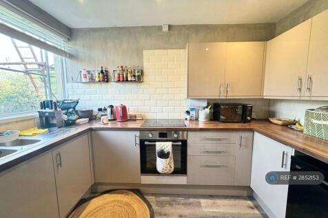 Queens Drive, Bath, BA2 photo 3