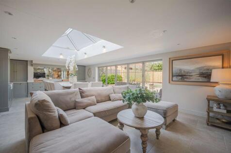 Open plan living kitchen