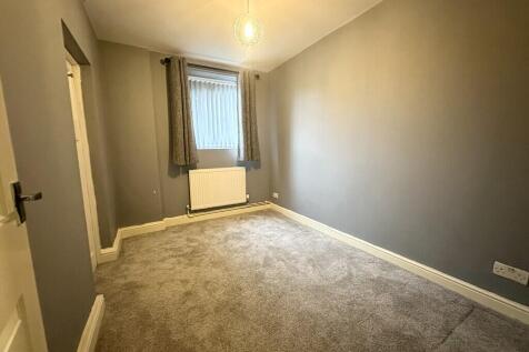 Broadlea Hill, Bramley photo 5