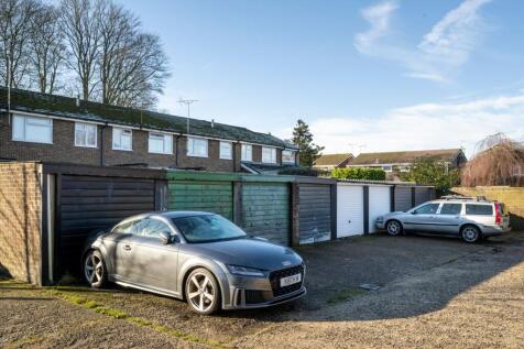 Garage in Block