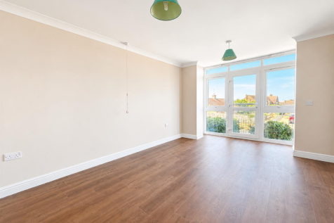 Lounge / Dining Room