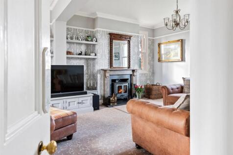 Lovely Living Room 469