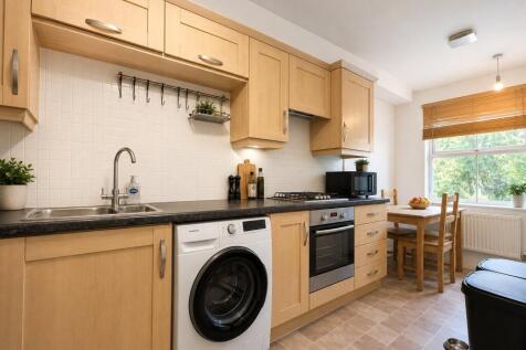 Lavinia Walk, Taw Hill, Swindon, Wiltshire, SN25 photo 3