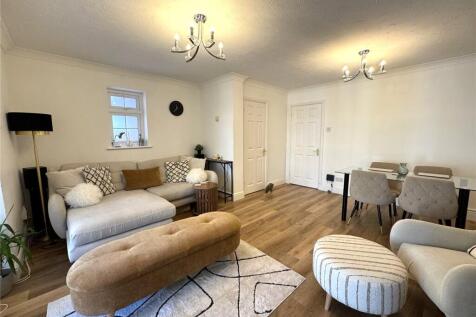 Townside Place, Camberley, Surrey, GU15 photo 3