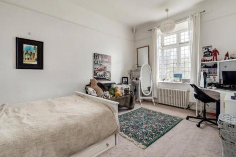 Rear Annexe Bedroom