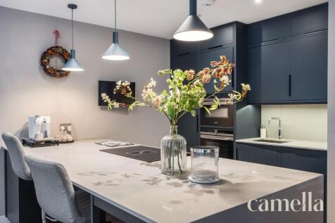 OPEN-PLAN KITCHEN/DINING &amp; LIVING ROOM