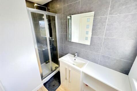 En Suite Shower Room