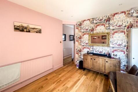 Rochford Avenue, Westcliff-On-Sea photo 5