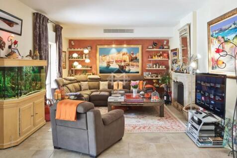 Living-room Tile Fireplace