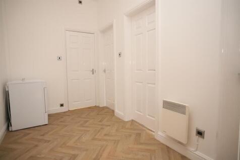 Laburnum Court, Lymm photo 5
