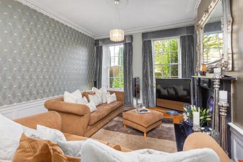 4 bed, 2 bath Town House in Edinburgh - Photo 5