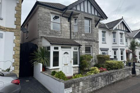 4-bed house on Acland Road, BH9, £2,200/mo