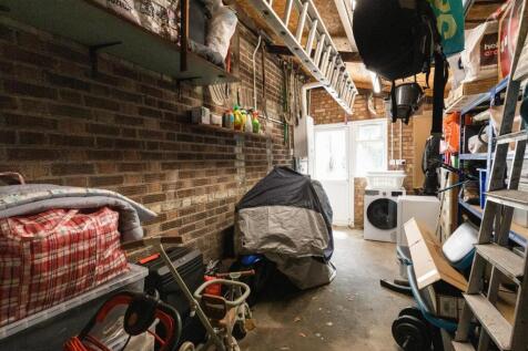 Coolgardie Avenue, E4