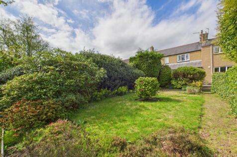 CAM04201G0-PR0076-STILL026