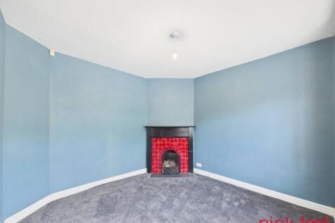 141 Aldersley Road, Wolverhampton photo 3