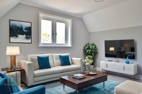 Lounge Staged.jpg