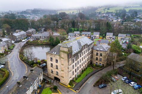 Oldham, OL3 - property photo