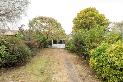 Beech Hall Road, E4