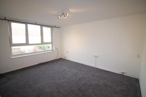 Exning Road, London, E16 photo 3