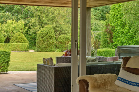 1311707-9-684fda9...