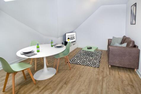 Student Digs - Maple