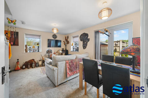 Living/Dining Space