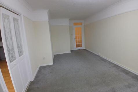 Surrey Road, Seaford, East Sussex, BN25 2NQ photo 5