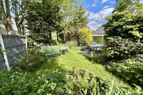 garden 2.JPG