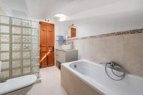 Bathroom (2)