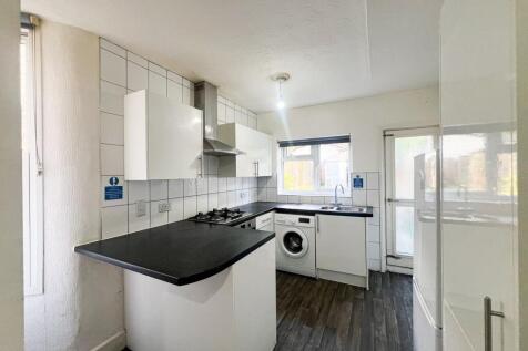 Madeira Rd E11