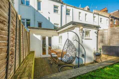 8 robertson road-32.jpg