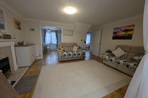 PXL_20241106_1230...