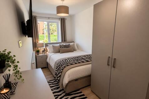 5-bed house on Queens Road East, Nottingham, £3,033/mo