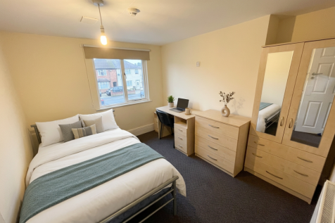 21 Dormer Place, Leamington Spa photo 4